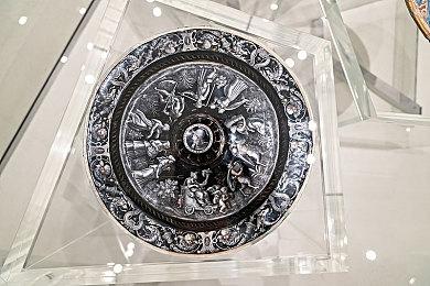 并非全部依赖电脑 苹果雇500名员工手动审查每份应用提交申请